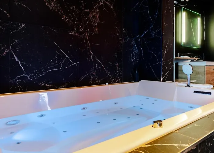 Refuge Des Amoureux-jacuzzi Sauna-strasbourg 15mn Apartment Truchtersheim